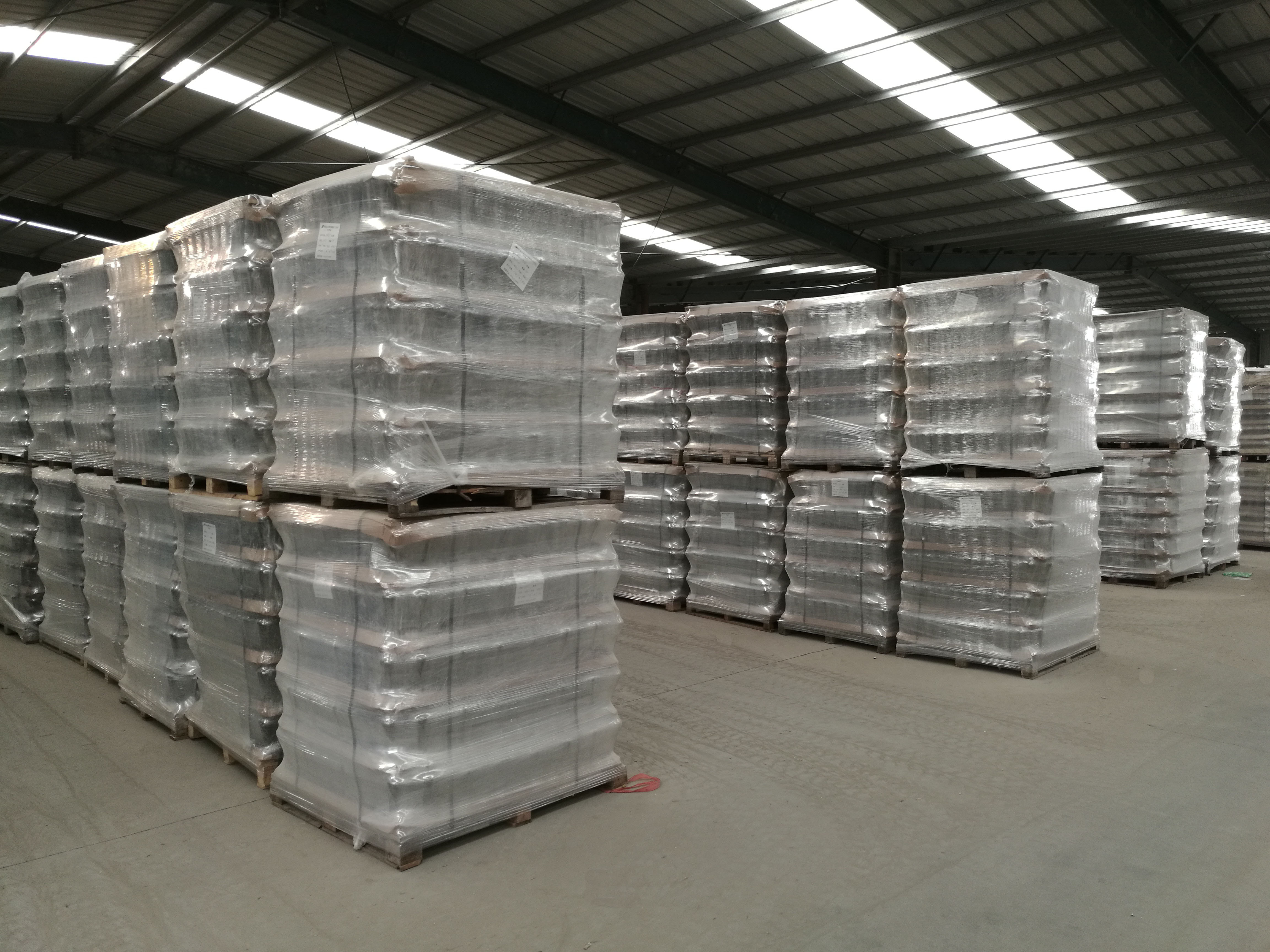 Glass Liquor Bottle Round 75cl Bottle For Cork Cap Type 1000ml 1750ml Collar Material