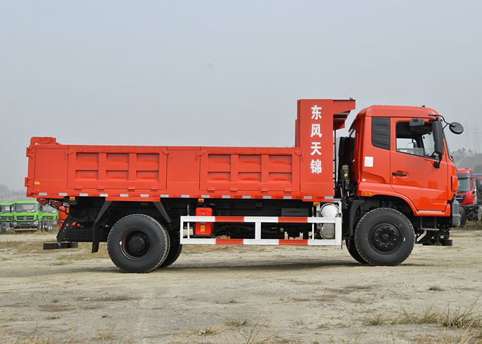 12 Wheel SINOTRUK Dump Truck 8x4 Size 9700*2300*3200mm Tipper Dump Truck