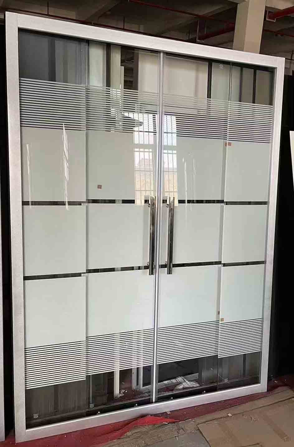 Alum White Stripes Frame Screen With 5/6mm Tempered Modern Glass For Bathroom