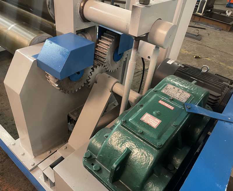 Electric 10 Mm Thickness 3 Roller Bending Machine 2500mm