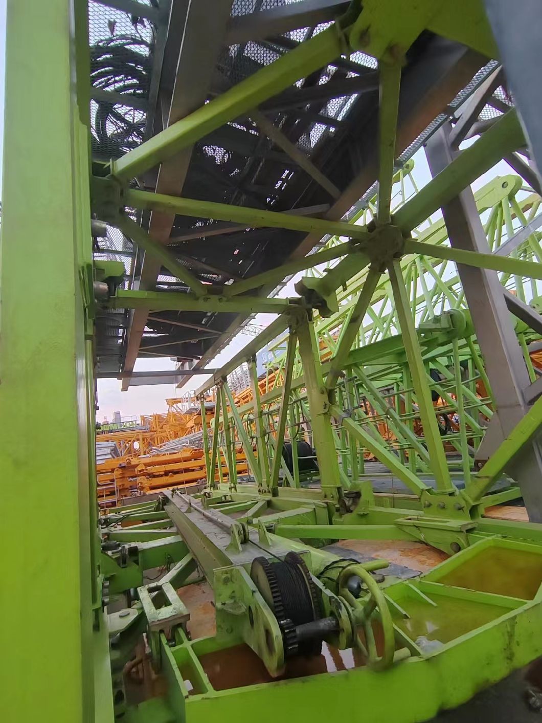8039-32 Zoomlion Used Tower Crane Price Concessions