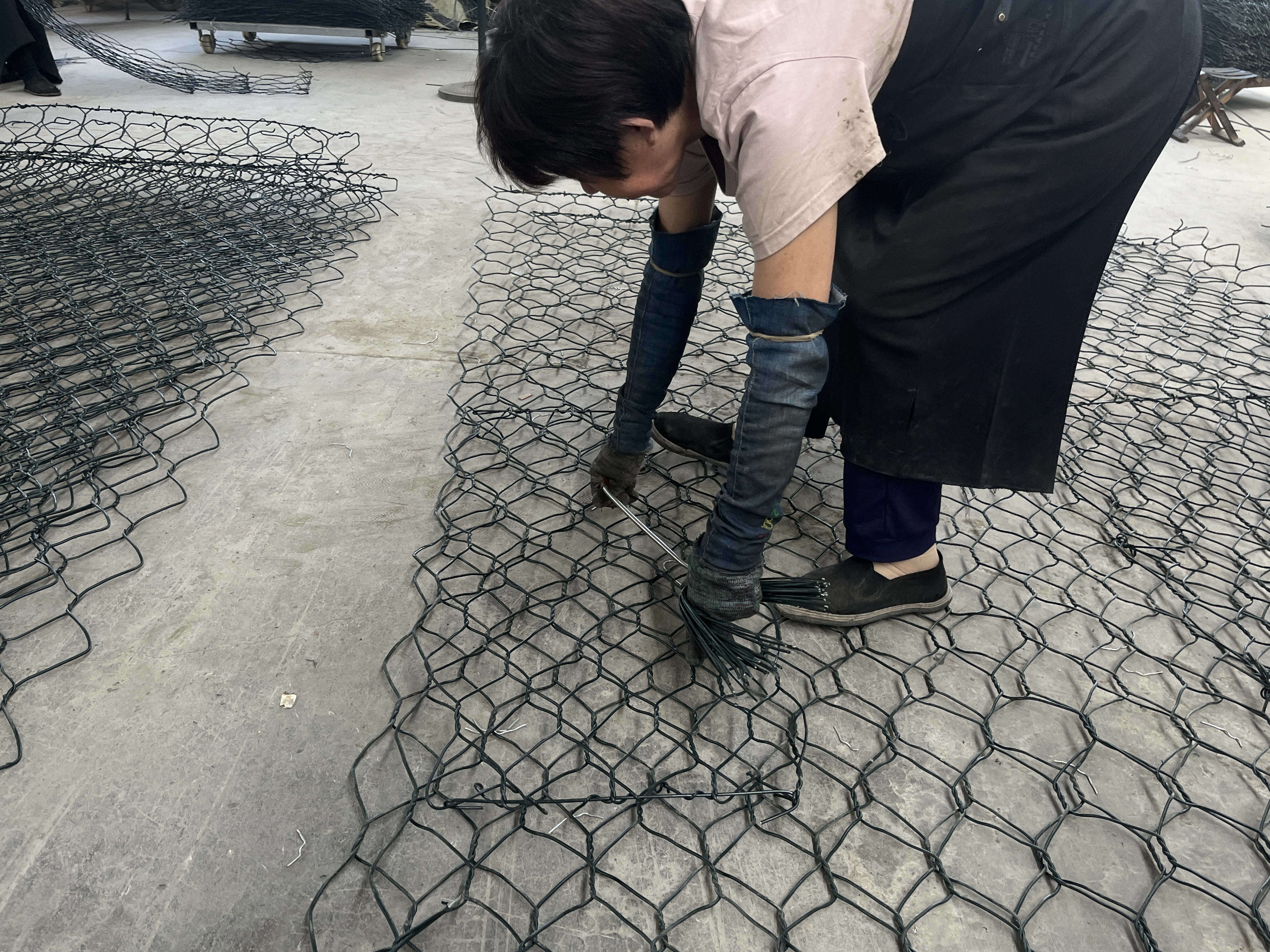 PVC Coated Galvanized Wire Mesh Gabion Box 1*1*1 M Green For Rock Fall Protection