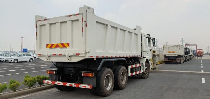White F2000 6X4 Dump Truck  21-30 Tons Euro 2 Right Hand Drive Tipper 1
