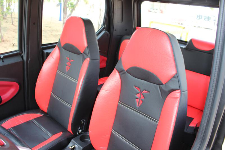 4 Seats Electric Car Niudian X7 Fast Charging 60V3000W Motor Power 55/70R12 Tire Size