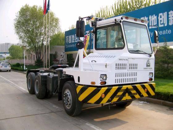 SINOTRUK Terminal Tractor Trucks