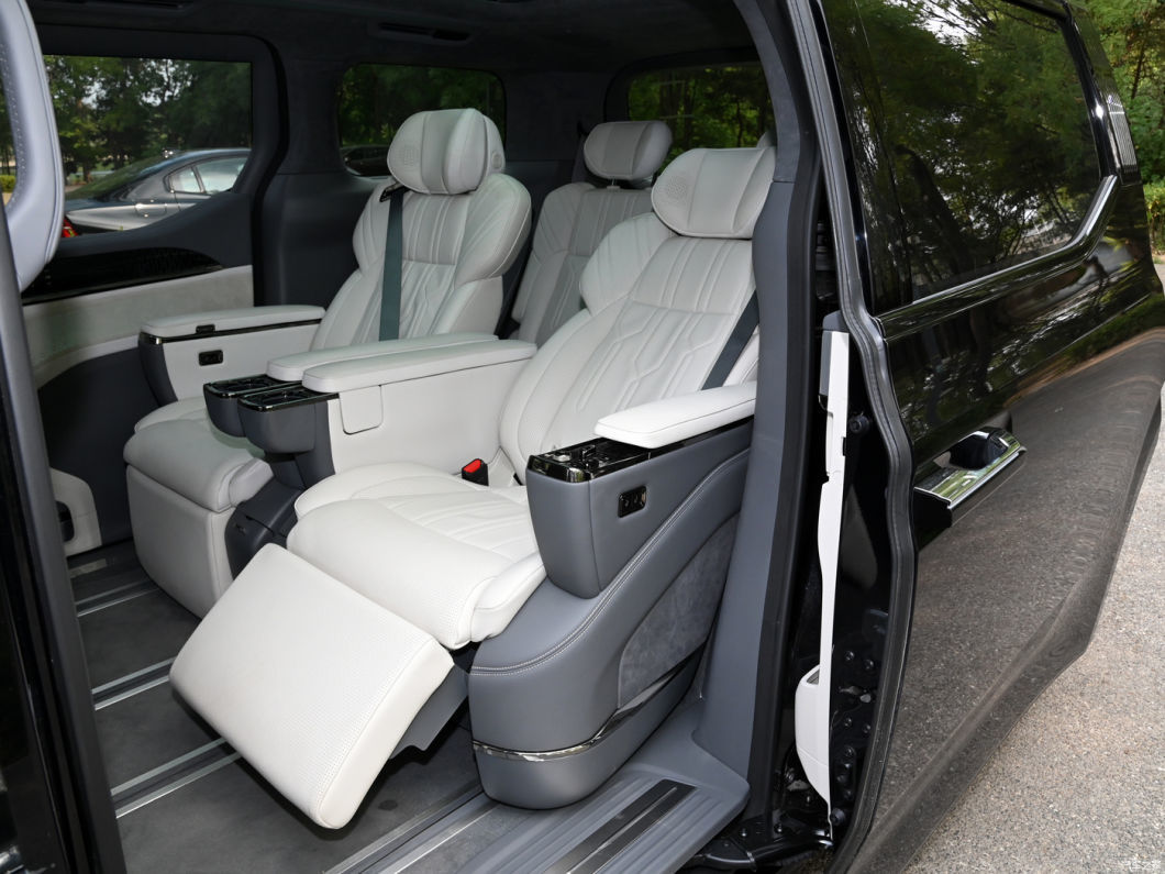 Zeekr 009 Electric Car New Energy Vehicles Awd 5-Door-6-Seat Left Hand Drive Long Rang EV Car