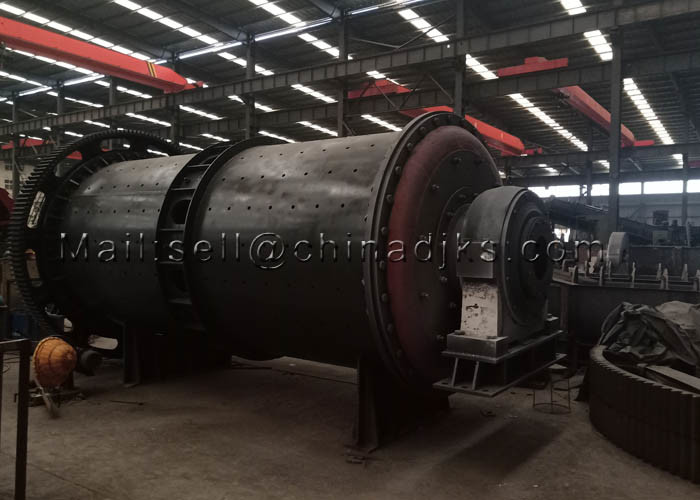 2 Ton 22KW 900 × 2400mm Mineral Ore Rod Mill Crusher