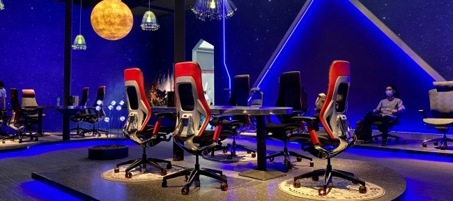 5D Arms Luxury Roc-Chair Red Racing Chair Ergonomic Mesh Gaming Chairs