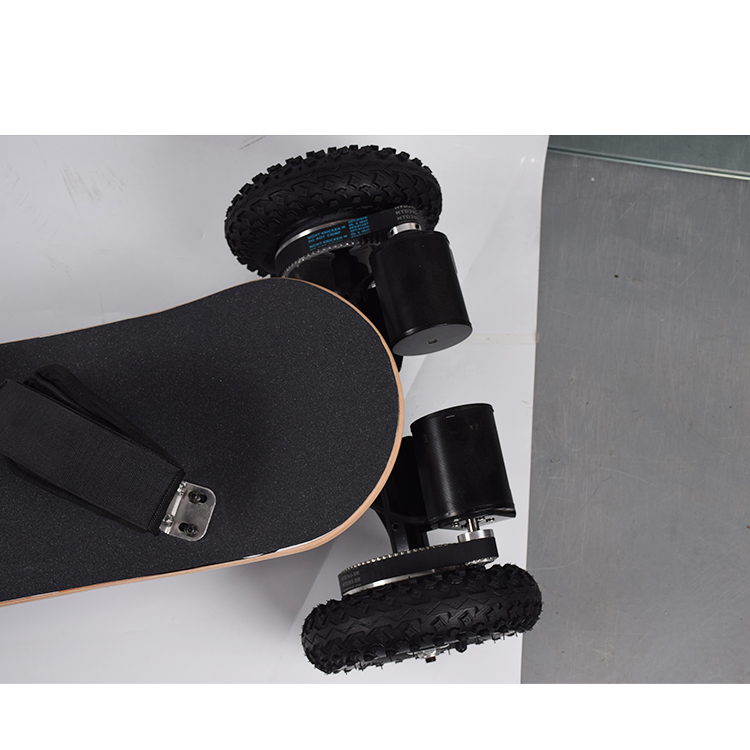 8 Inch Portable Electric Skateboard 1650w*2 Motor 7 PLY Maple Deck Material