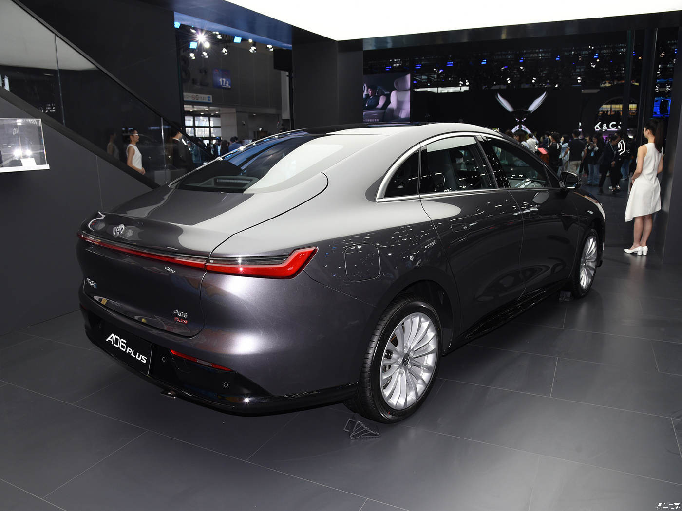 160KW Total Motor Power 2024 Hycan A06 PLUS Version Pure Electric Luxury Car with 520KM Long Range and Hybrid Fuel Type