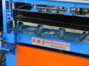 Durable Metal Iron Roofing Sheet Roll Forming Machine For Colored Steel Use