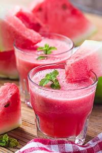 Quality HACCP Organic Fruit Juice Sweet Watermelon Juice Drinks 24 Months Shelflife wholesale