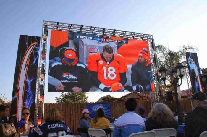 Advertising LED Screen P3.91 Indoor SMD Rental Full Color LED Video Wall 500*1000mm Cabinet Outdoor rental led screen
