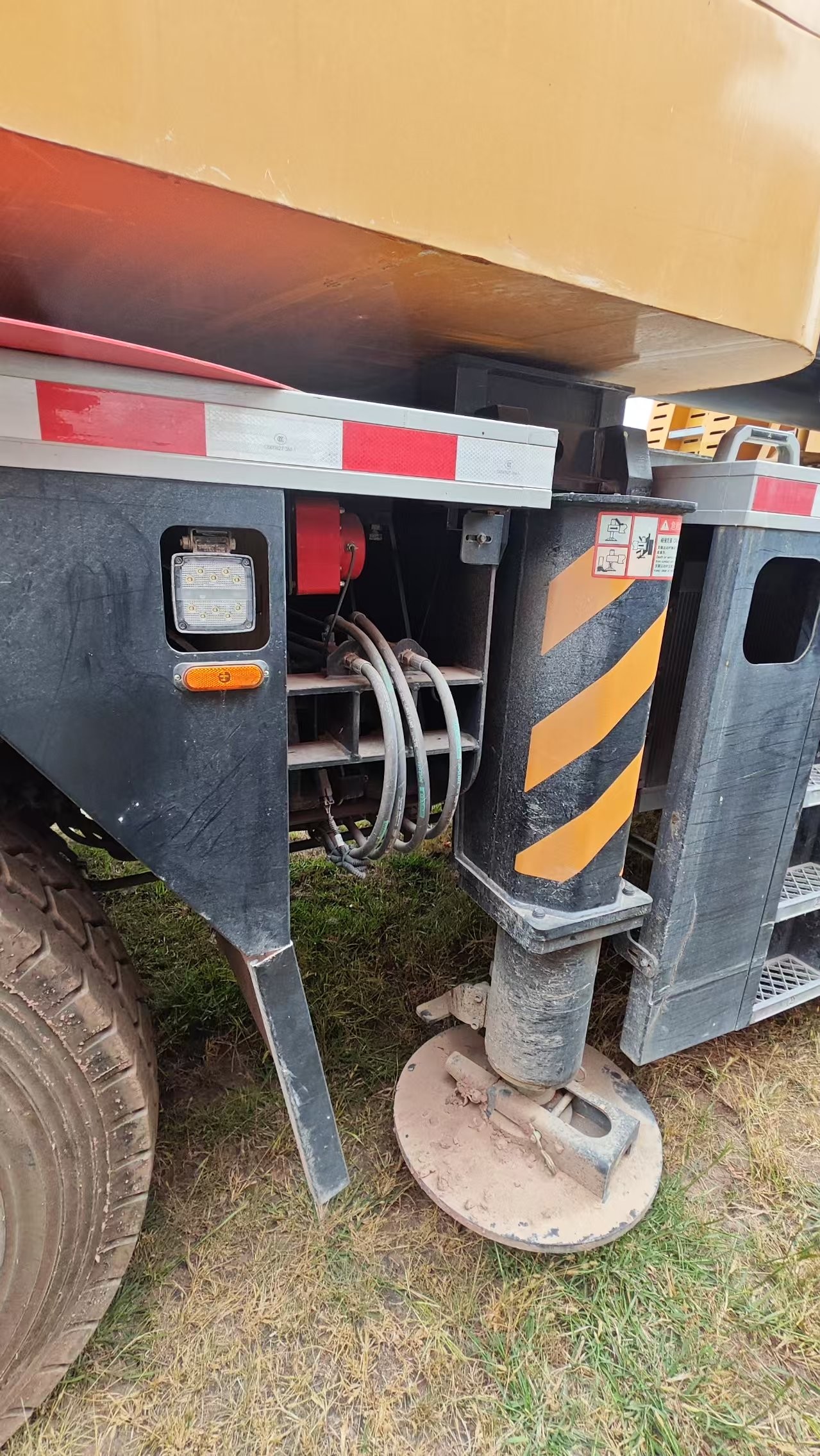 China Construction Lifting Equipment Cranes Hydraulic Truck Mounted Used SA NY SAC1600 160t Mobile Truck Cranes Price for Sale