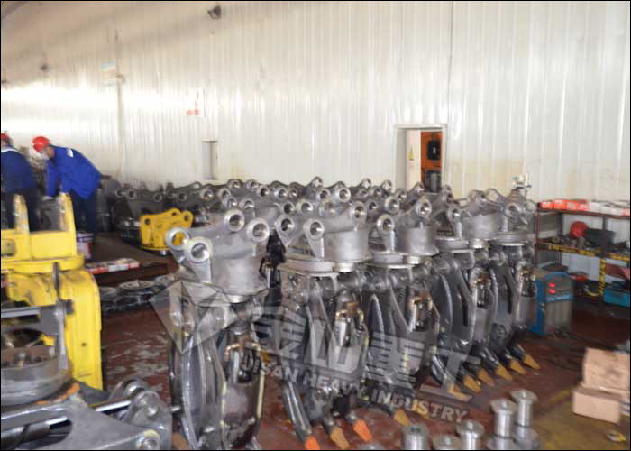 Wear Resistant Excavator Rock Grab , Heavy Duty Hydraulic Grab For Excavator Komatsu PC60