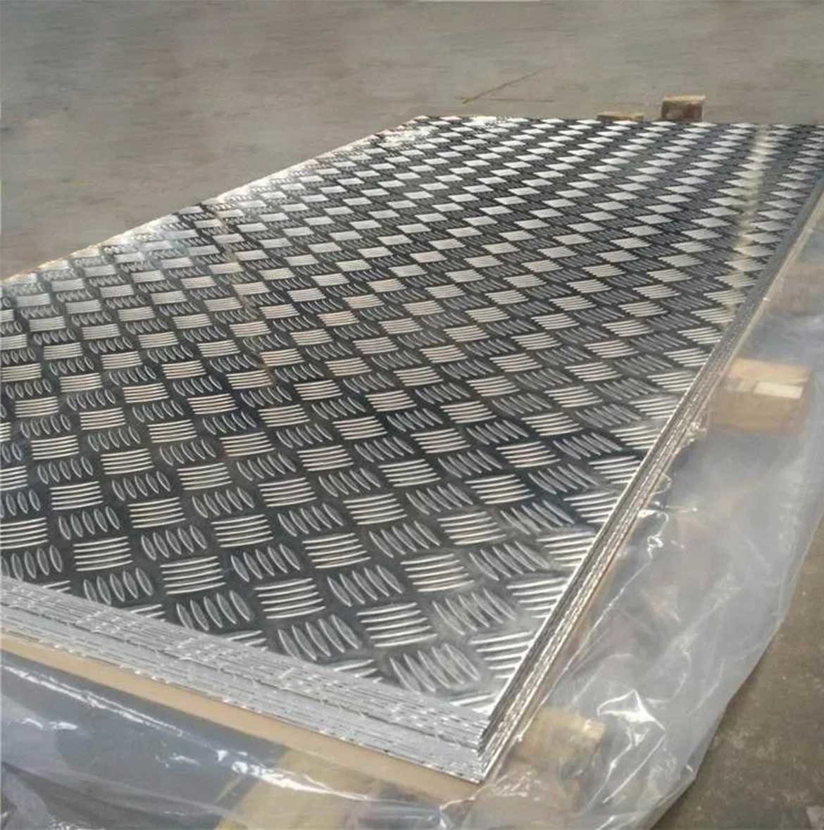 round bean shape anti-slip galvanized steel sheet