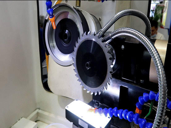 Precision PCD/PCBN Materials Grinder With 70mm Tip Radius 140mm Wheel Height Adjustment