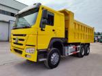 Manual Transmission Type Sinotruk HOWO Dumper Truck 10 Wheeler Yellow Color