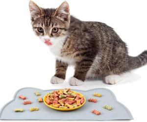 Quality Silicone Pet Food Mat For Floor Waterproof Non Slip Pet Feeding Mat Raised Edge Cat Bowl Mat Travel Easy ToTake PlaceMat wholesale