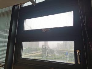 Quality Powder Coated Aluminium Awning Windows Weatherproof With Insect / Solar Screen wholesale