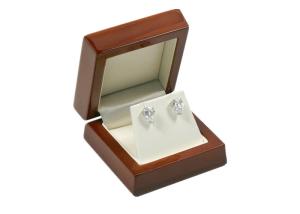 Quality Empty Antique Personalised Gift Box , High Gloss Pendant / Bracelet Gift Box wholesale