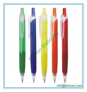 Quality transparent triangular ball pen,with rubber grip wholesale