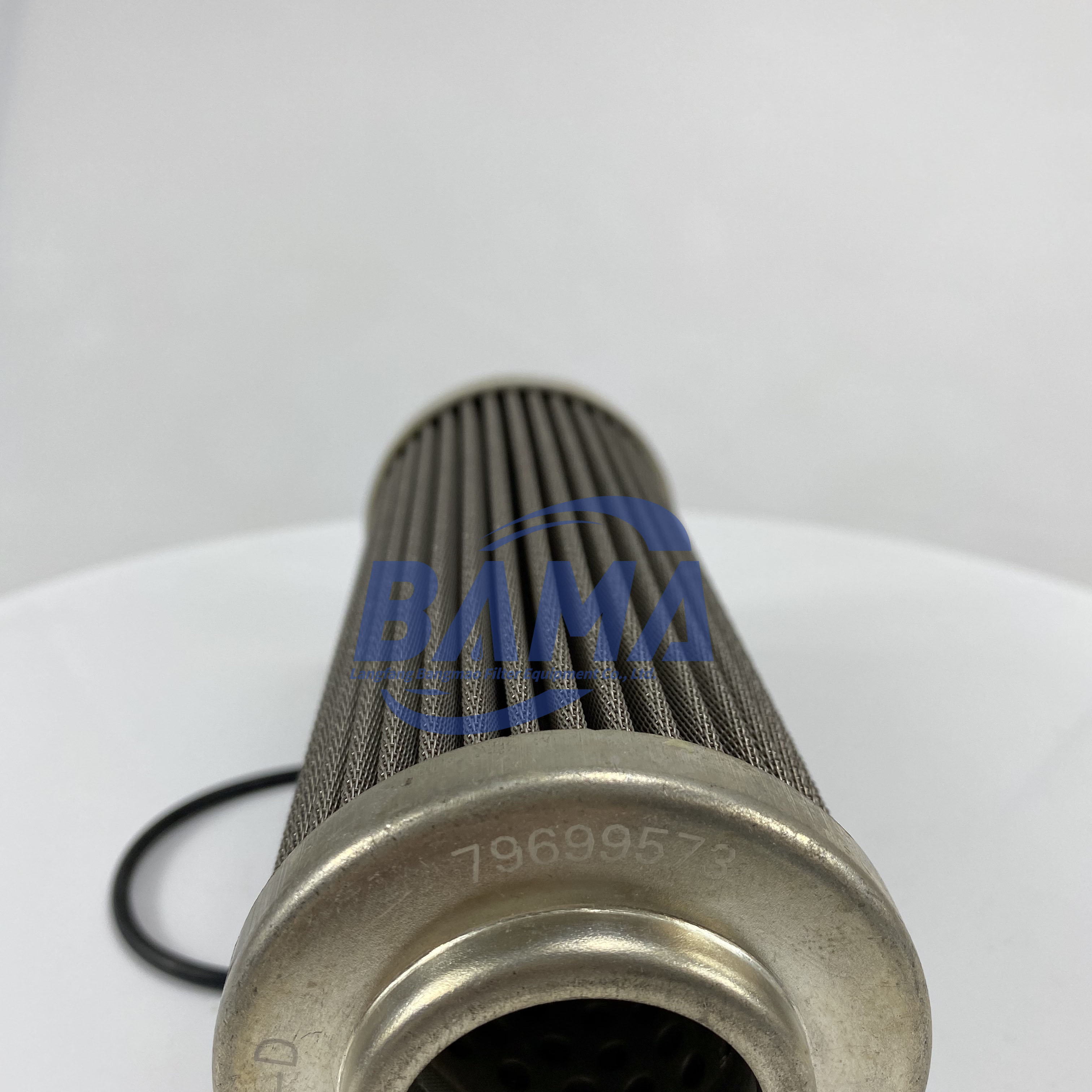 OEM/ODM Stainless Steel Hydraulic Oil Filter Element 79699573 for 5000h Service Life