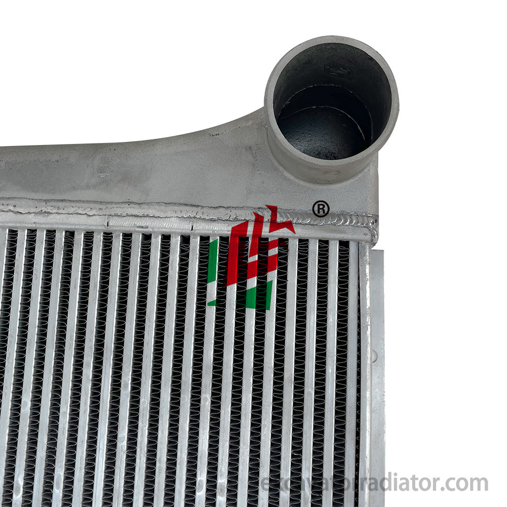 Jinlong Bus Radiator Intercooler 211600040 Assembly Aluminum Passenger Car Engine Cooling System Water Tank For Bus