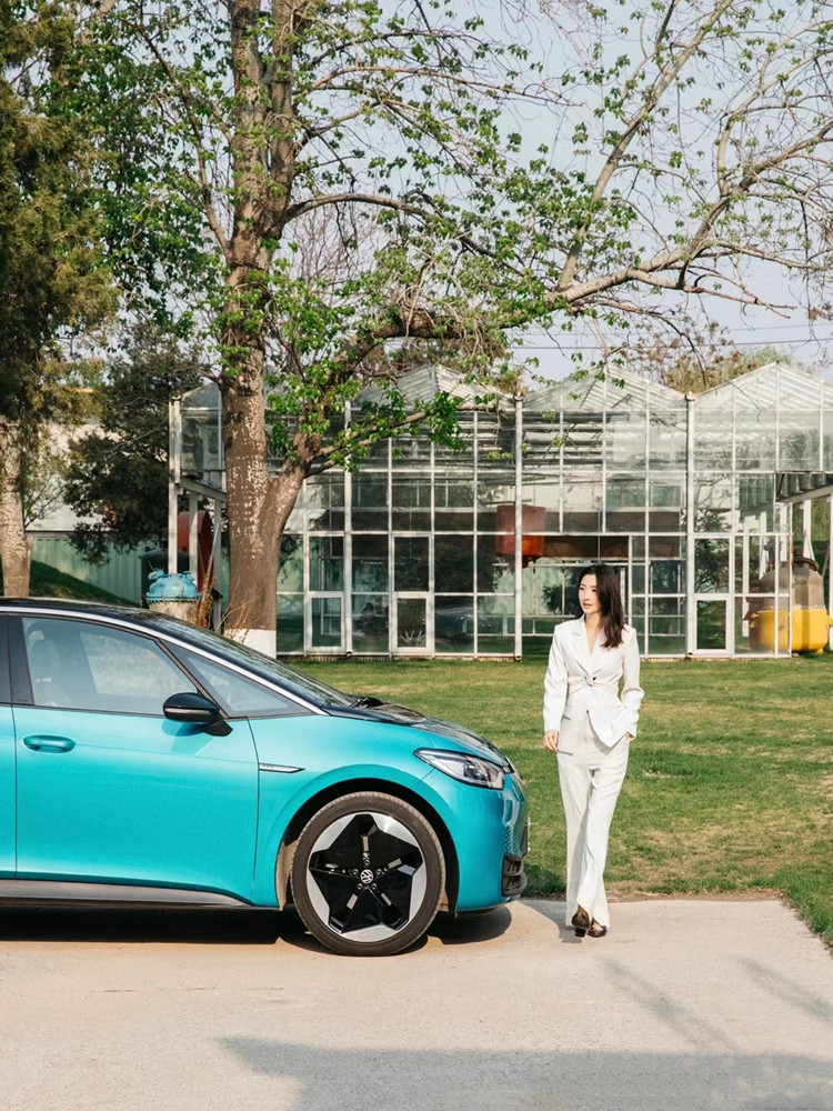 Electric Motor 2024 VW ID3 Pure Electric Car with 170 Horsepower and 5-Door 5-Seat Hatchback Body Structure Direct