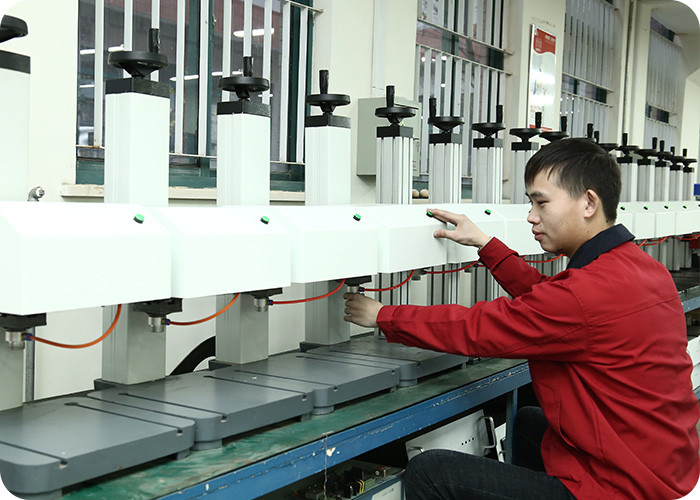 Flat Rotary Metal Engraving Machine 220V With Automatic Printing System