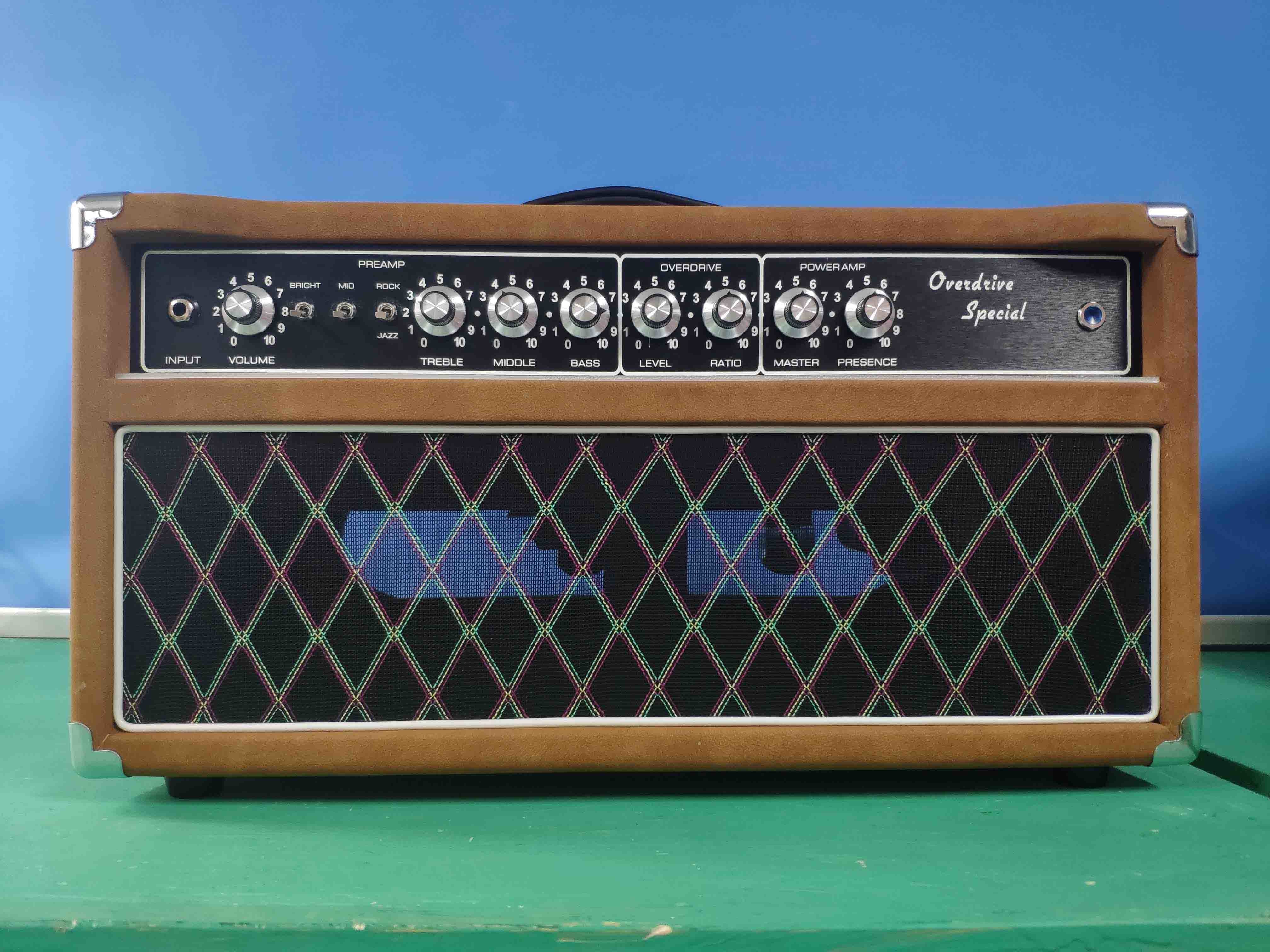 Custom Grand Overdrive Special Guitar Amplifier 20W in Brown Tolex with JJ Tu2 X EL84 Power Tubes 3 X 12ax7 Preamp Tubes