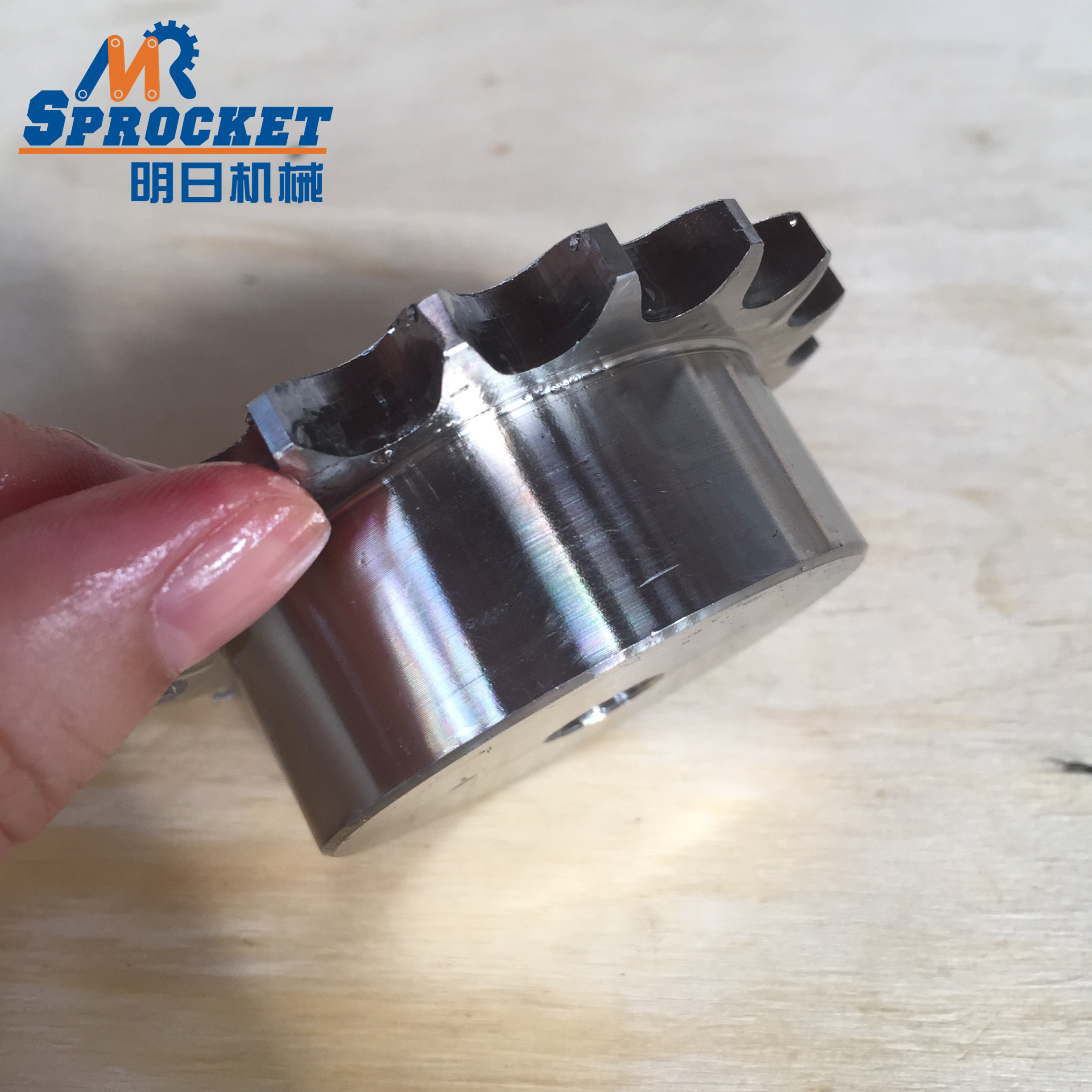 304 08B18T Stainless Steel Sprocket European Standard Nature Color