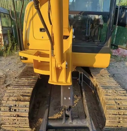 Crawler Used Komatsu Pc 56-7 Excavator Yellow