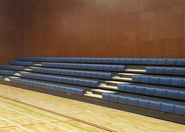 Wall Attached Retractable Gymnasium Bleachers / Anti Slip Indoor Basketball