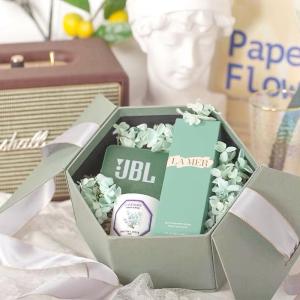 Quality Recyclable Luxury Cosmetic Packaging Boxes Matt Lamination Gift Pack With Ribbon wholesale
