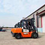 4 Wheel Drive Warehouse Forklift FD40 4000KG Diesel Forklift 21km / Hour