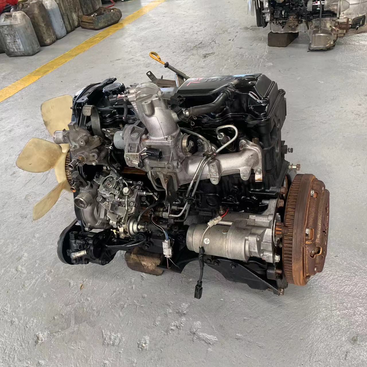 2.8 Displacement Toyo Used Diesel Engine 5L-D-MAX Adequate Inventory Car Engine Parts