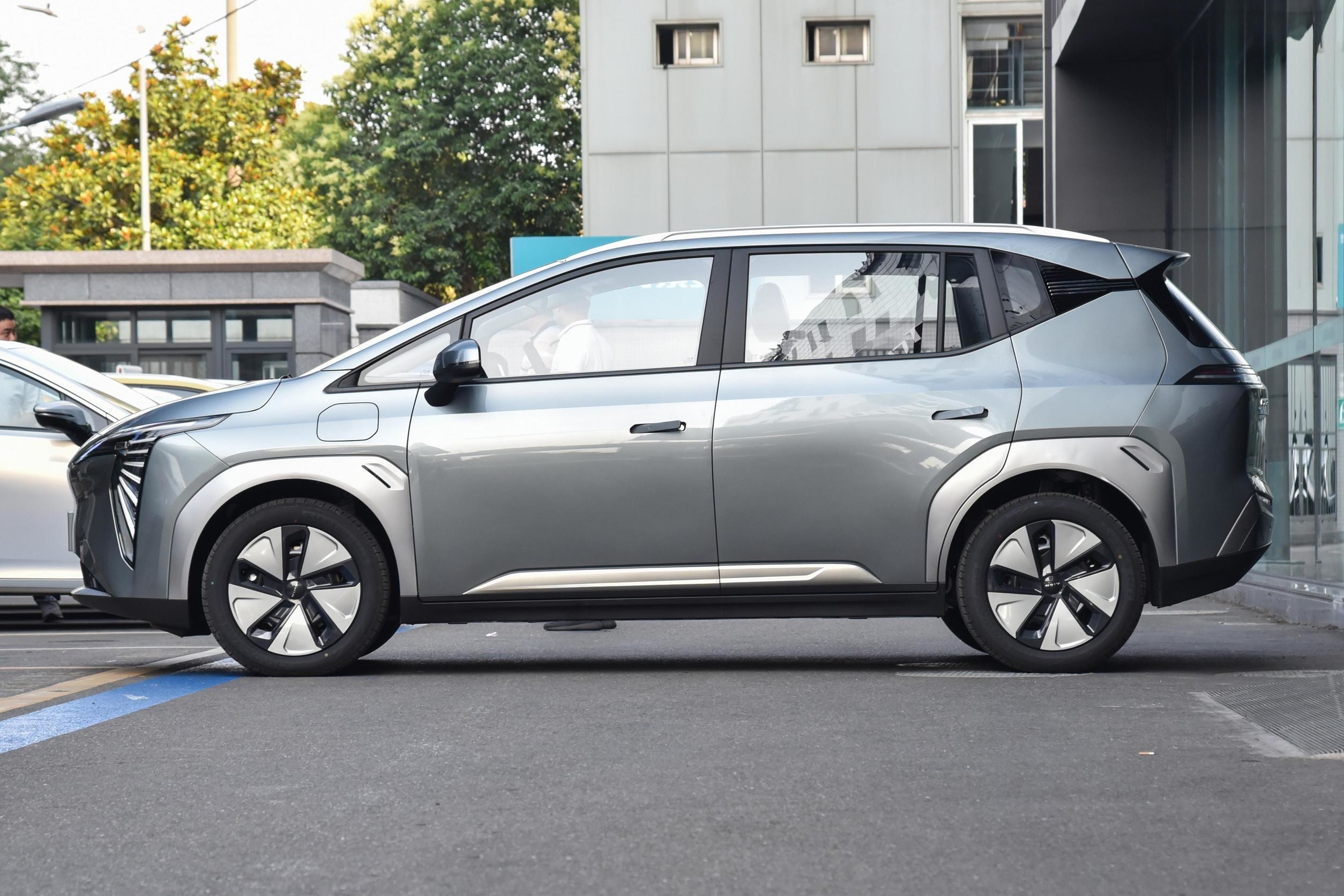 GAC Aian AION Y Professional Full Size Micro150Km/h High Speed Electric Car