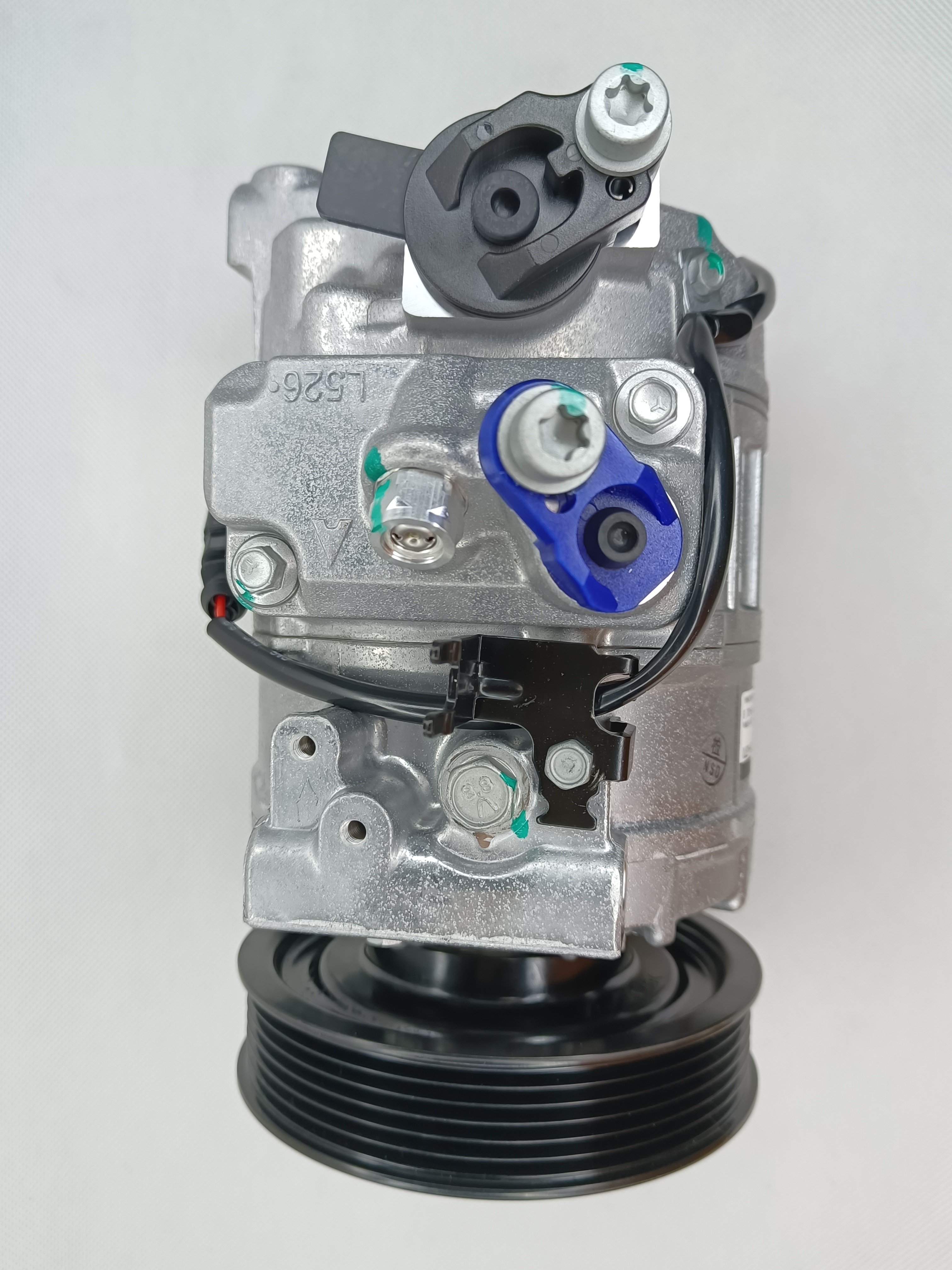 Auto Ac Conditioning Compressor For Audi Q7 3.0 4E0260805AR 7SEU17C