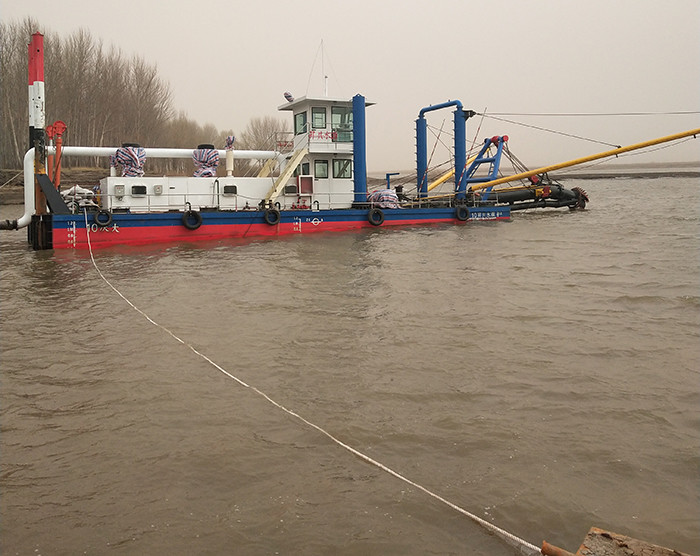 10Inch Model 150m3/h Mud Dredging Boat for Dredging Equipment/River Sand Mining