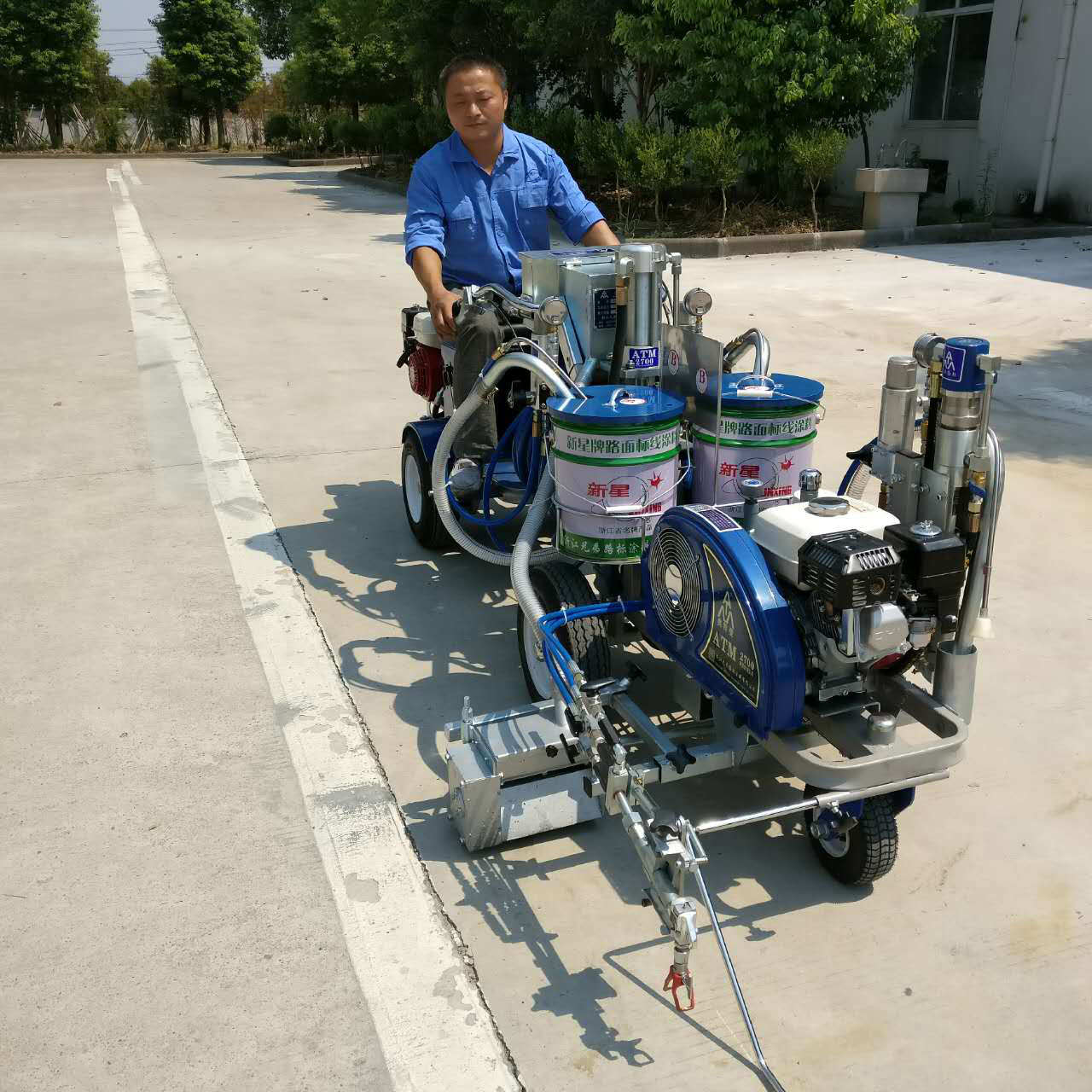 Airless Paint Driving Booster Cold Paint Road Marking Machine
