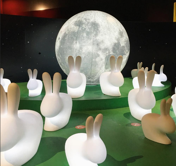 Custom Size Rotational Molding for LED Rabbit Lantern and Custom LED Lights