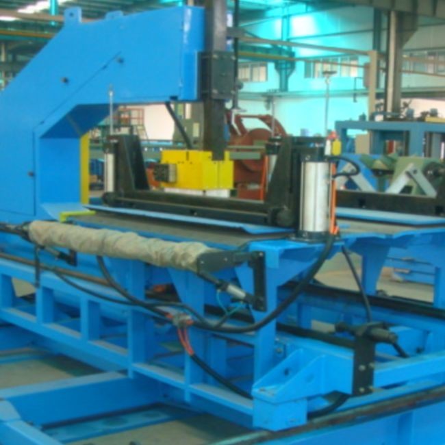 5.5KW PLC Control PU Sandwich Panel Production Line With Automatic Manual Spray Gun