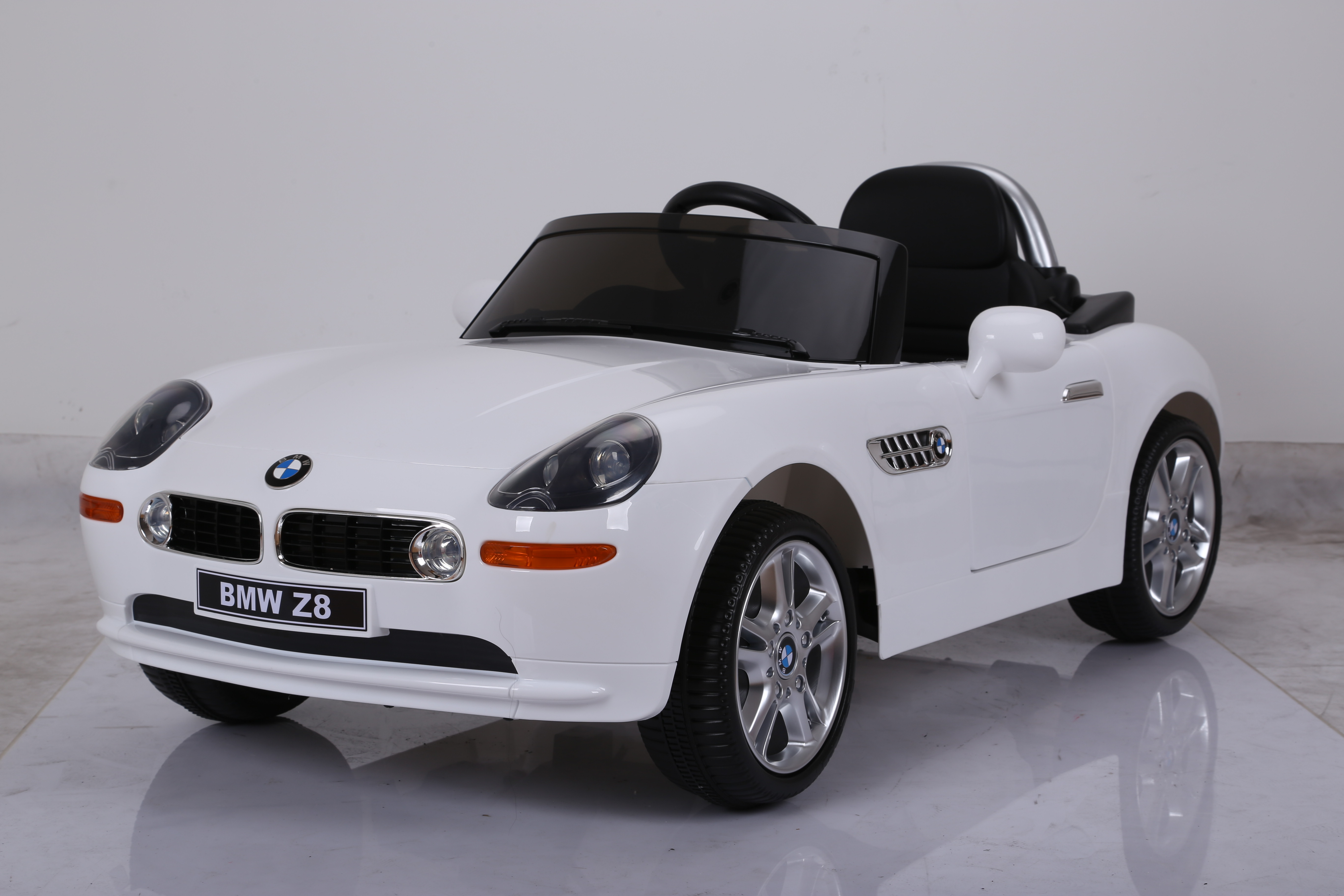 Motor 550 *1/550 *2 6V Children Electric Ride On Car with Music on Dashboard for Kids
