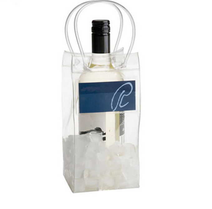 Non Toxic Clear PVC Packaging Bags , Wine Packaging Ice Cube Pouch With Handle