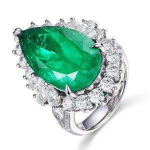 Quality Teardrop Emerald Stone Engagement Ring Prong Setting wholesale