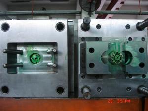 Quality HASCO Hot Runner Injection Mold 3 Plate Tool LKM Base wholesale