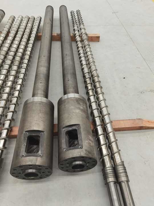 Single Screw And Barrel For Extruder Machine / Extruder Screw Barrel Diameter 35mm