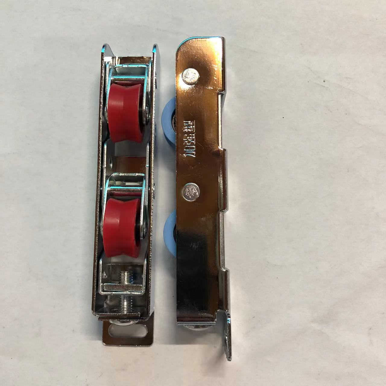 Directly Supply Zinc Plated V-Shaped Single Window Roller with ISO9001 Certification