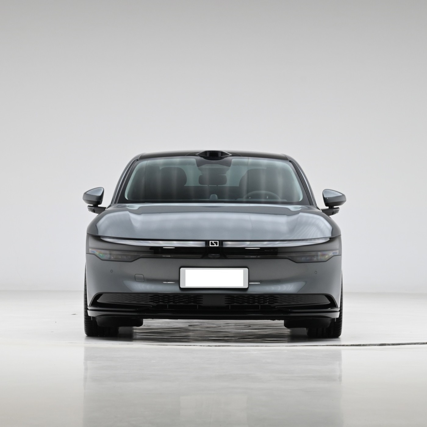 2024 4WD AWD 5 Seaters 475kw 4 Wheel Geely Zeekr 007 EV Electric Cars with 4 Doors and Curb Weight 2000kg-2500kg